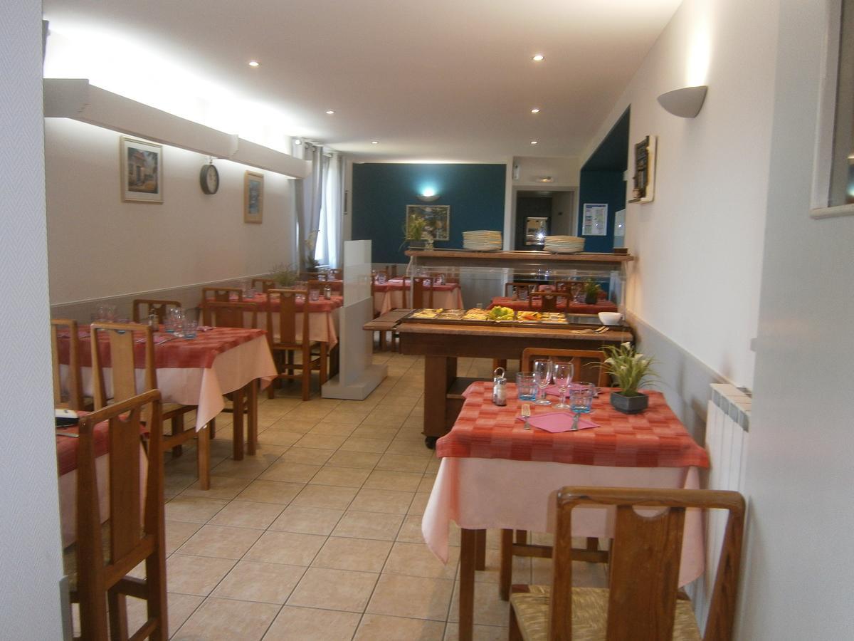 Les Sauvages  Hotel Restaurant De La Roche מראה חיצוני תמונה